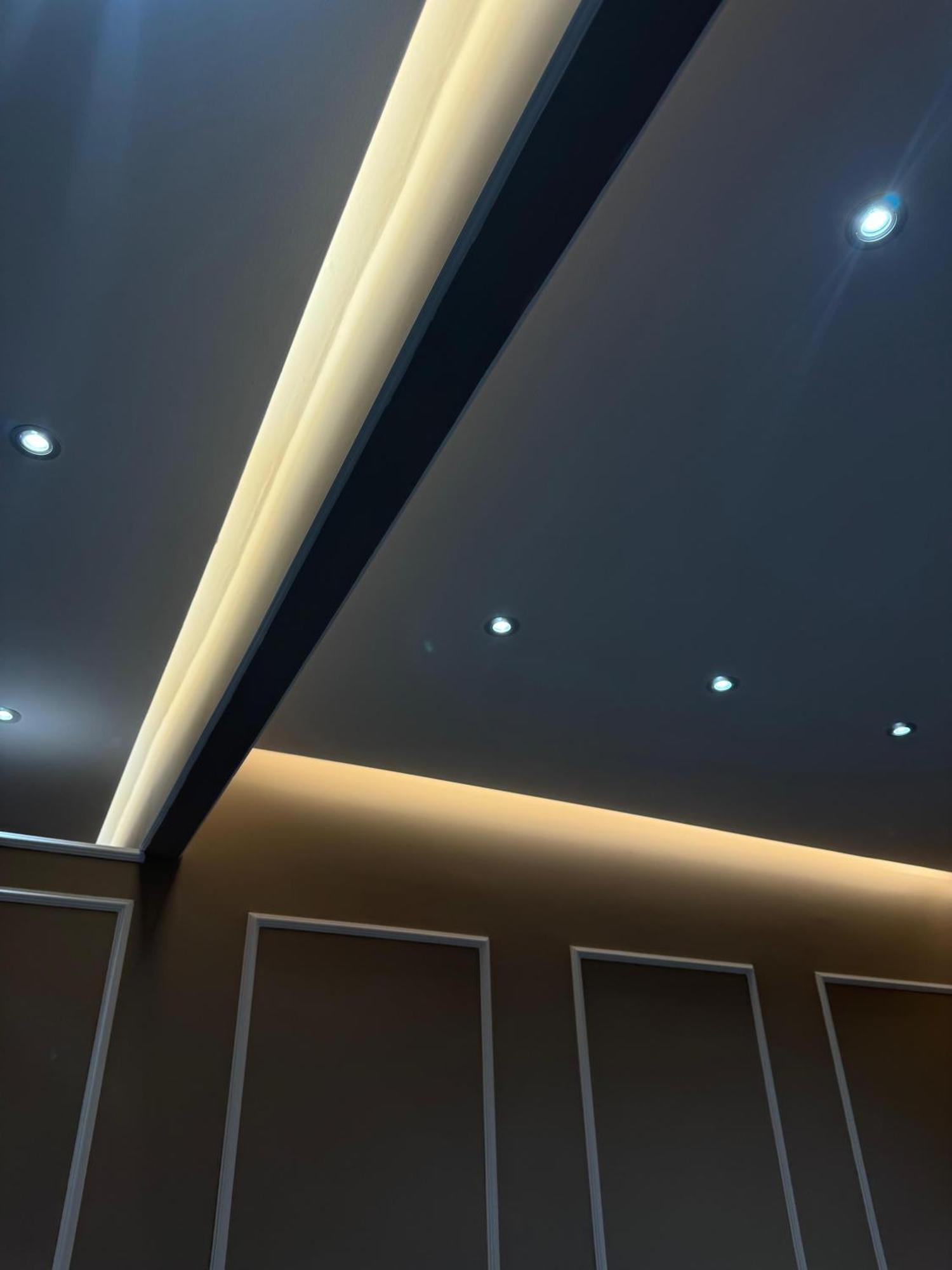 Sun Tower Luxury Suite-view From Of Center Apartament *