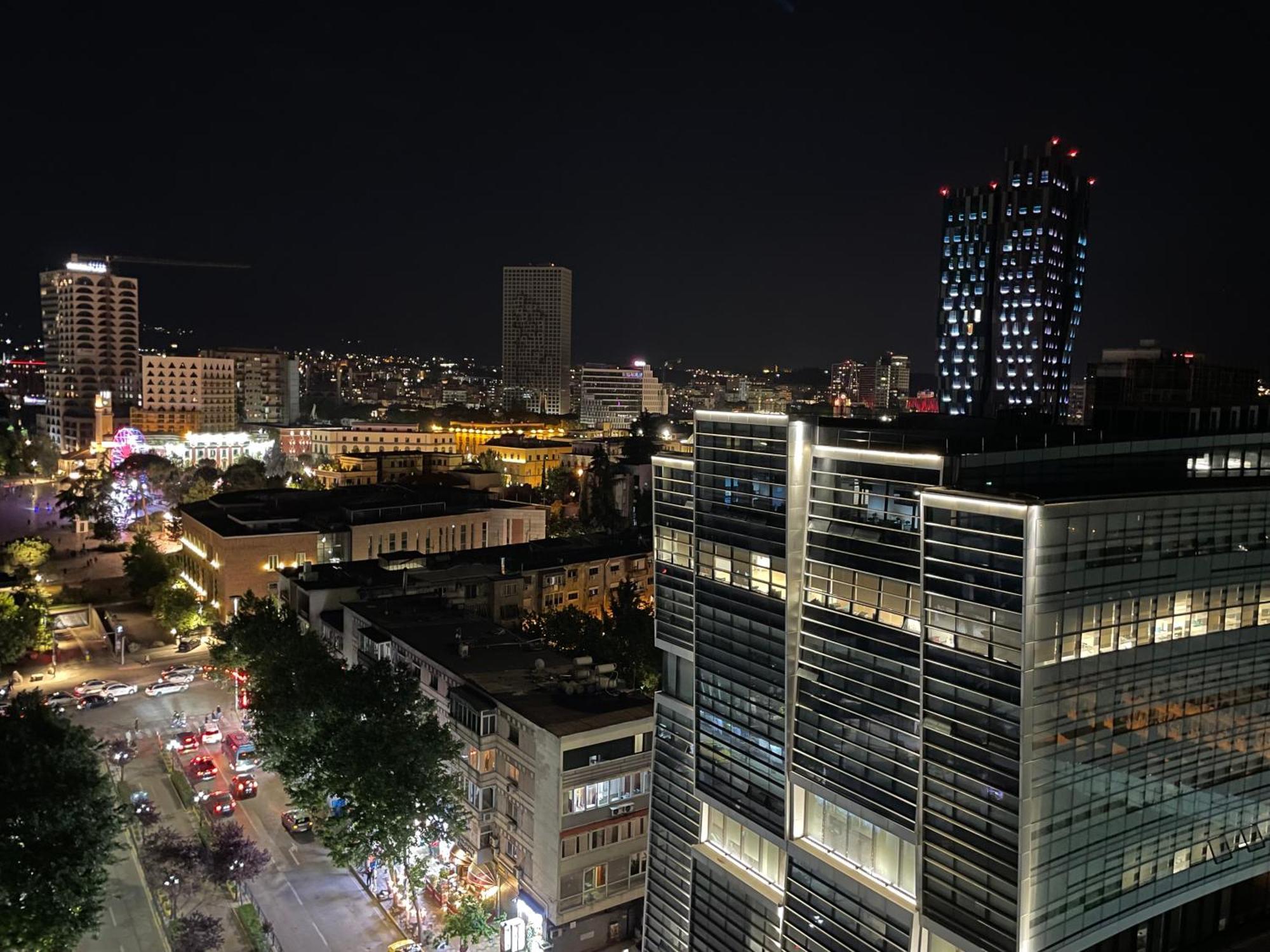 Apartament Sun Tower Luxury Suite-view From Of Center